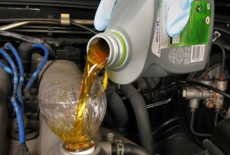 ¿Cómo saber si un aceite de motor está vencido?