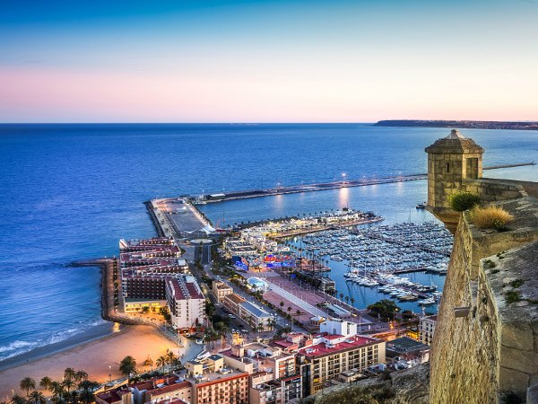 Cuál es la mejor epoca para viajar a Alicante