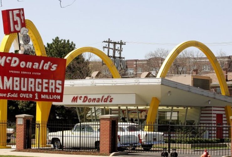 La historia detrás del éxito de McDonald's (1940)