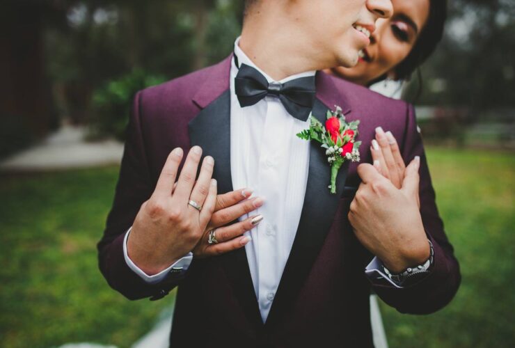 Ideas de trajes de novio originales para lucir perfecto en tu gran día