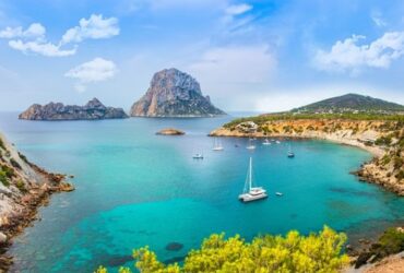 Cala paradisiaca en ibiza