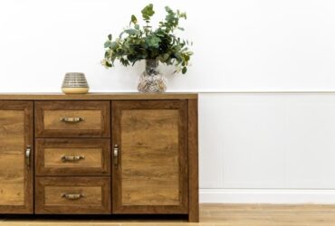Mueble recibidor de madera renovado