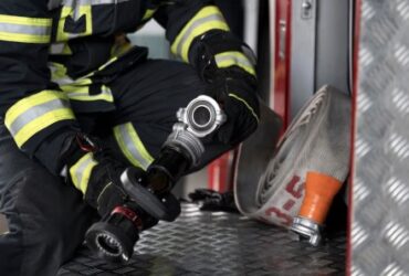 Bombero trabajando