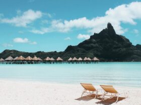 Playa paradisíaca en España con aguas cristalinas